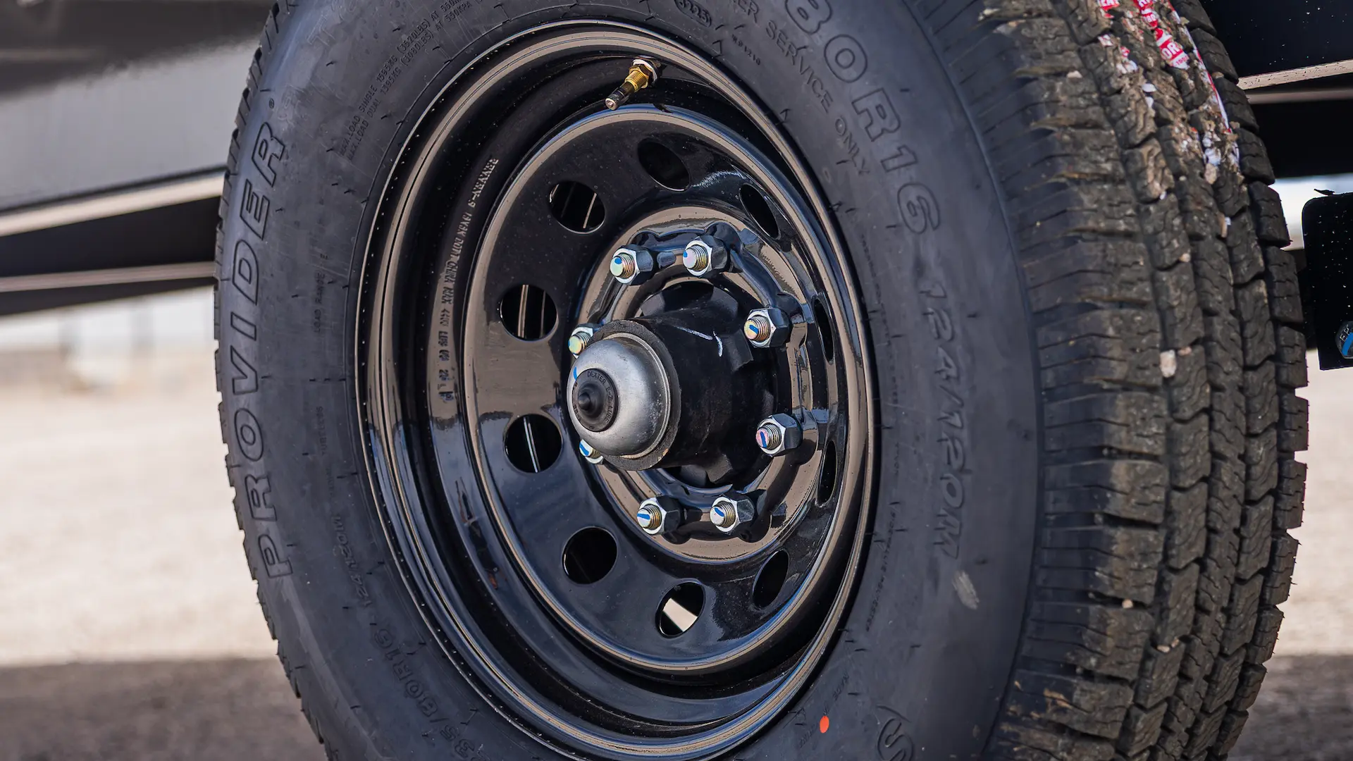 horizon trailers img